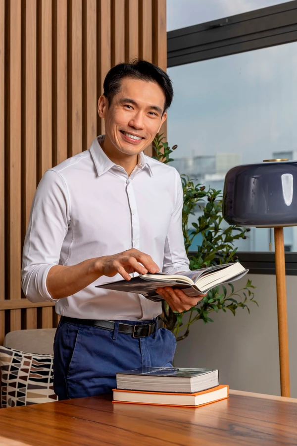 Mr James Koh Sze Ming